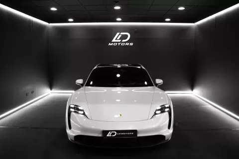 Porsche Taycan Sport Turismo Standard