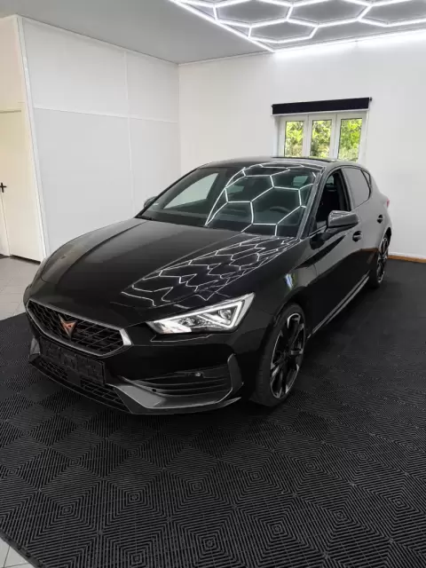 Cupra Leon 1.4 e-Hybrid MID DSG