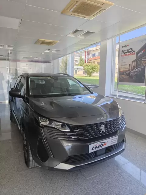 Peugeot 3008 225 e-EAT8 Allure Pack
