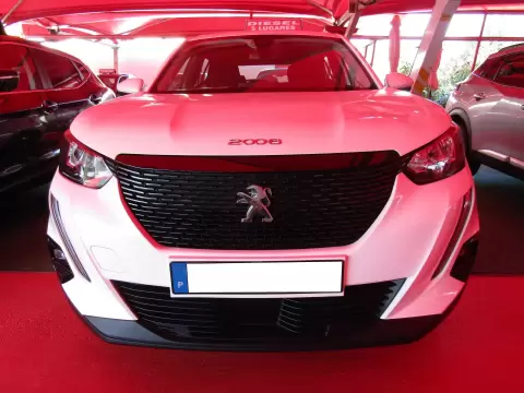 Peugeot 2008 1.5 BlueHDi Allure Pack