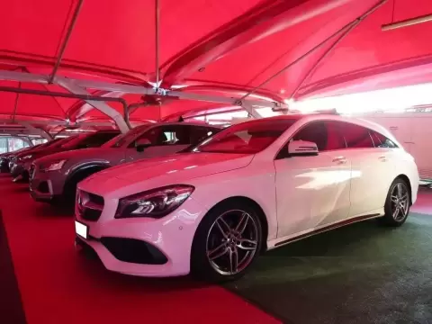 Mercedes-Benz CLA 200 d Shooting Brake AMG Line Aut.