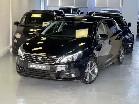 Peugeot 308 1.2 PureTech Style J17