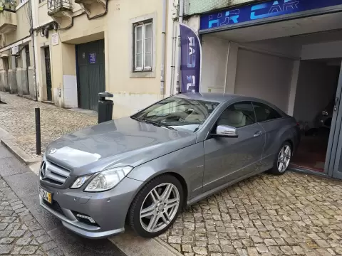 Mercedes-Benz E 250 CDi Avantgarde BlueEfficiency