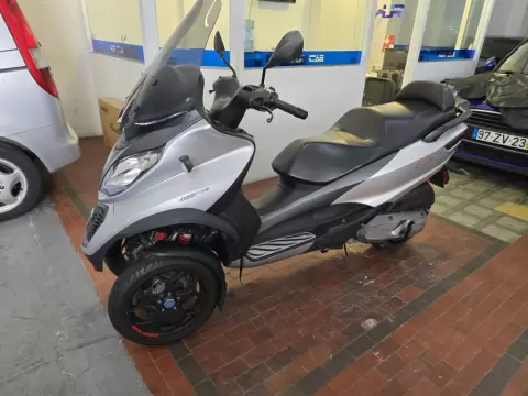 Piaggio MP3 400 hpe