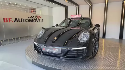 Porsche 911 (991) Carrera 4 PDK