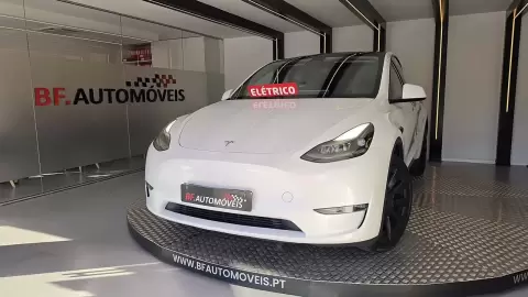 Tesla Model Y Long Range Dual Motor AWD