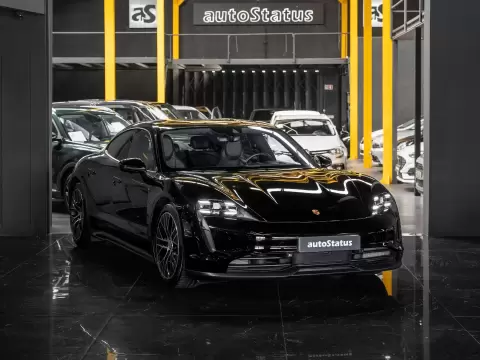 Porsche Taycan Bateria Performance Plus