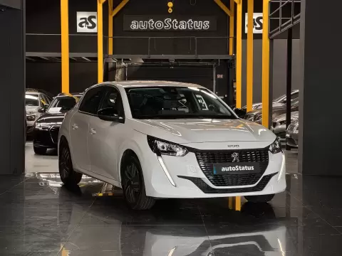 Peugeot 208 1.2 PureTech Allure EAT8